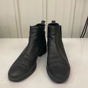 Women’s Cole Haan Black Leather Ankle Booties Sz 8